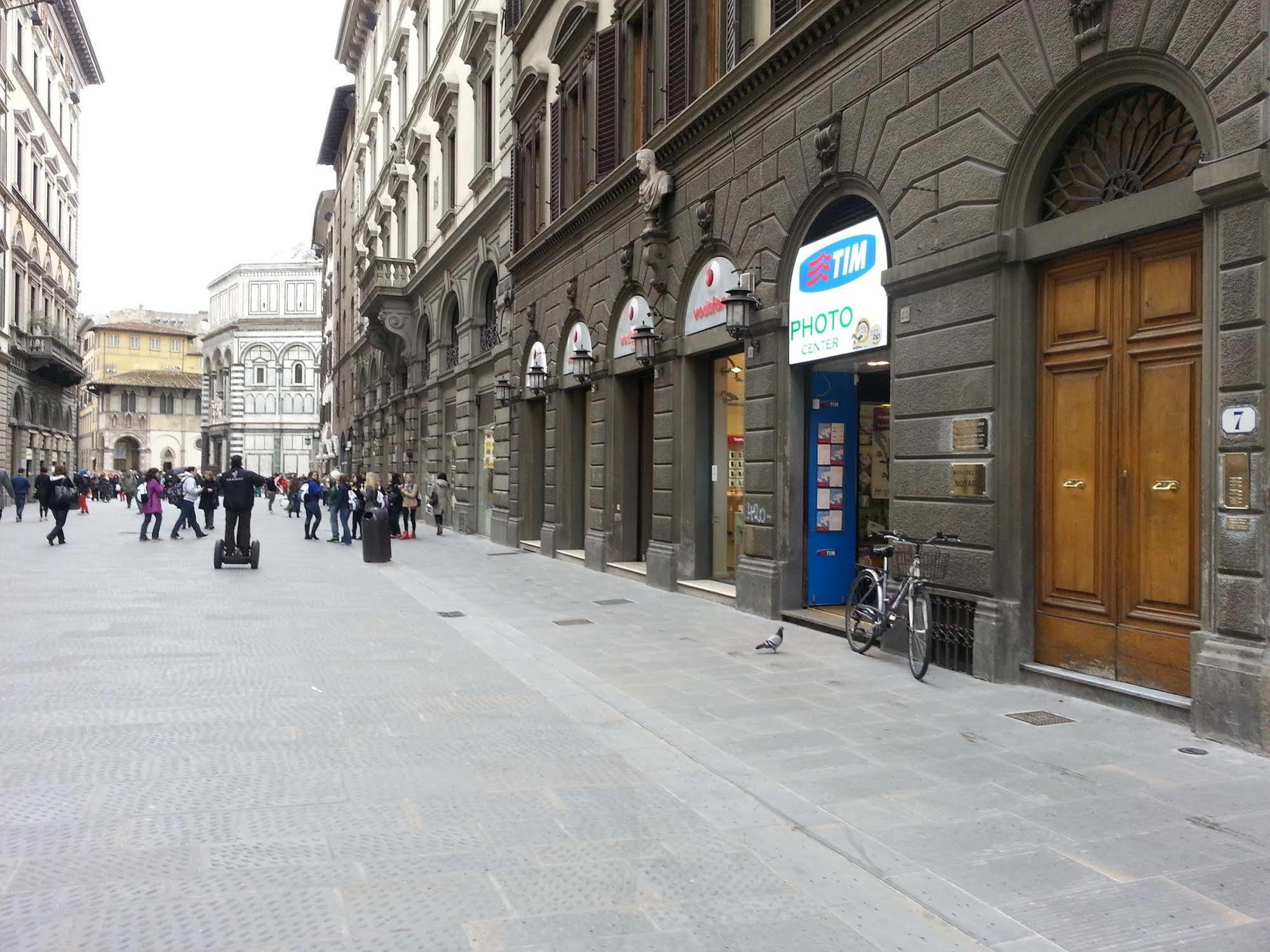 Firenze Apartments Bagian luar foto