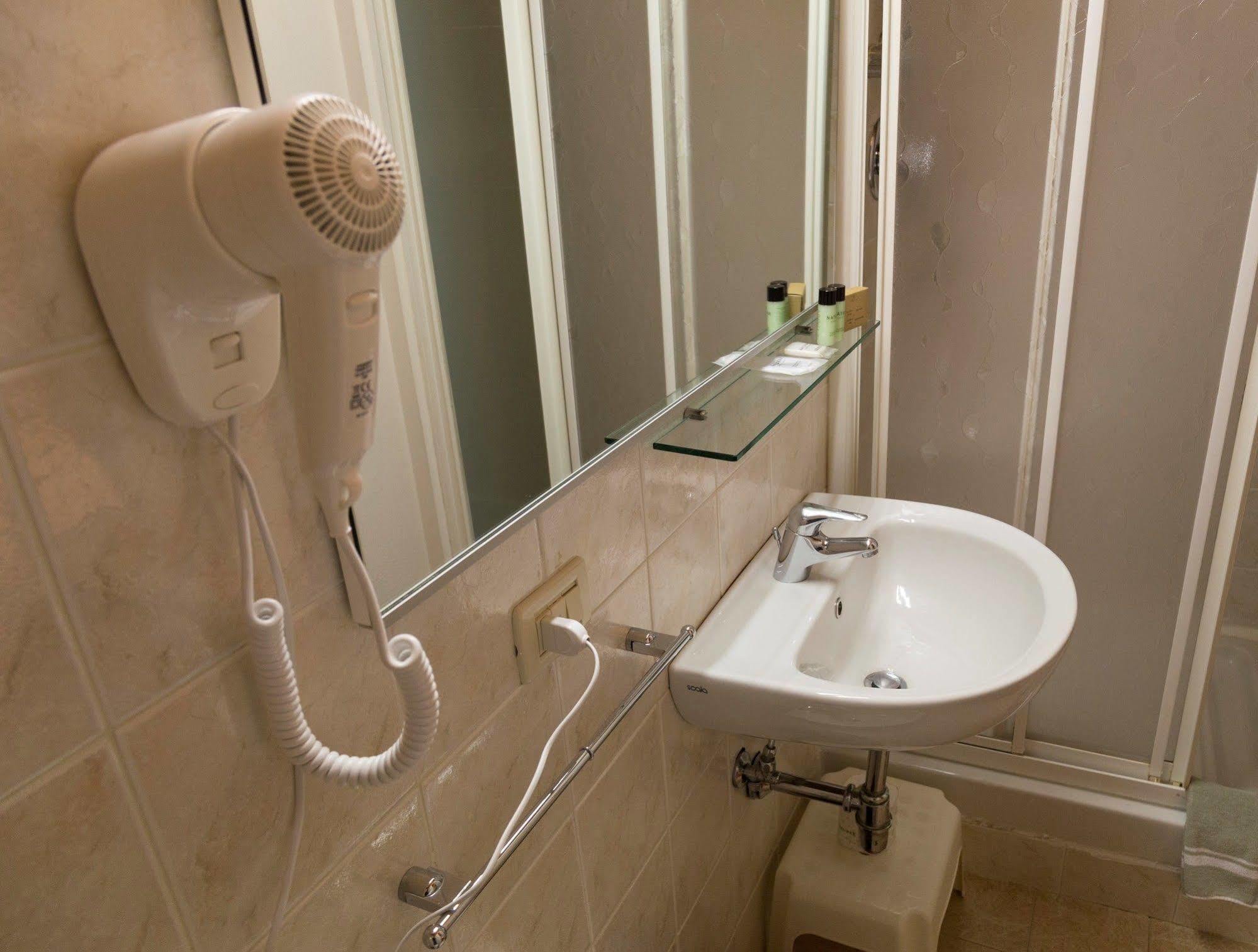 Firenze Apartments Bagian luar foto