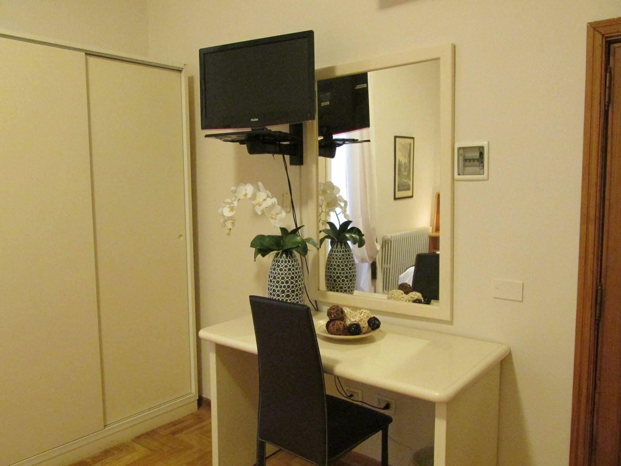 Firenze Apartments Bagian luar foto